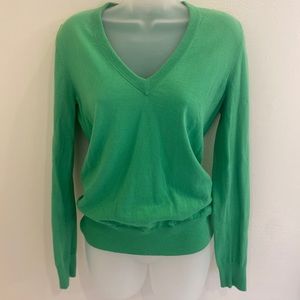 J Crew cotton V-neck sweater in Kelly Green